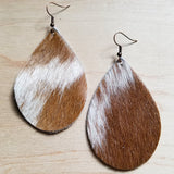 Load image into Gallery viewer, Leather Teardrop Earring-Tan &amp; White Hair-On-Hide