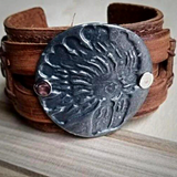 Load image into Gallery viewer, Indian Headdress Copper Leather Cuff